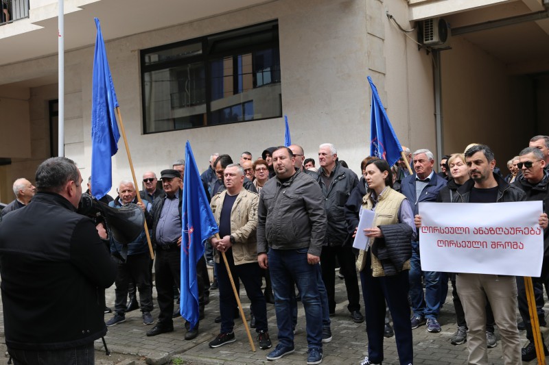 გერმანიაში მომუშავე ქართველი მძღოლები დამსაქმებელს შრომითი უფლებების დარღვევაში ადანაშაულებენ